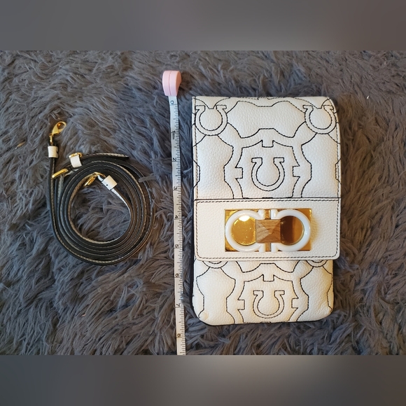 Limited Edition Salvatore Ferragamo Iconic shoulder/crossbody bag - Picture 6 of 16